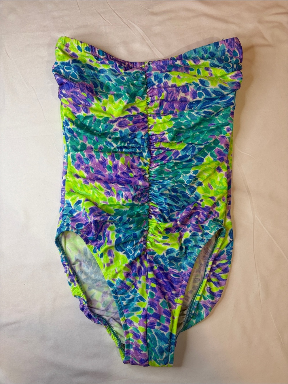 Vintage Strapless Ruched Slimming Center Seam Abstract Pattern Modest One Piece